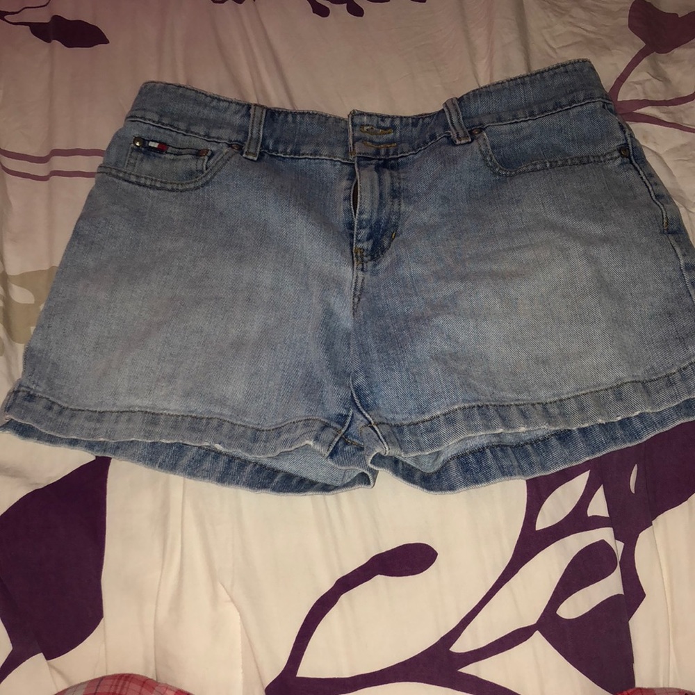 Tommy Hilfiger Shorts - Picture 3 of 5